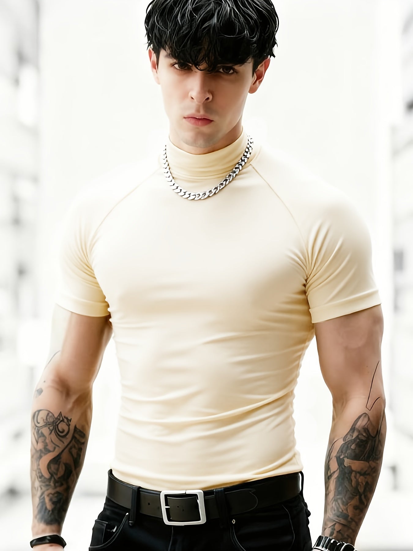 Men's Fitness Shirt | Fitted Short-Sleeve Shirt | Defined Silhouette | Modern Sports Look
