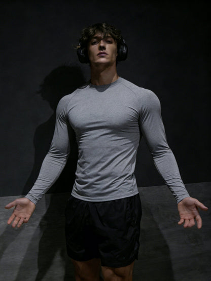 Men's Long Sleeve Compression T-Shirt with Muscle Fit | Gym Wear