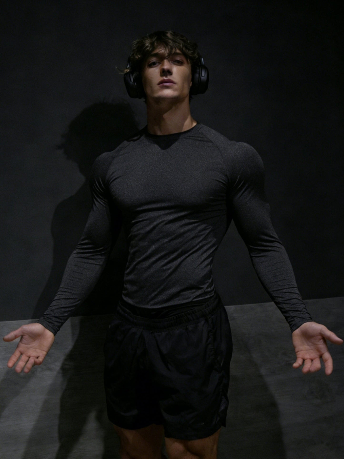 Men's Long Sleeve Compression T-Shirt with Muscle Fit | Gym Wear