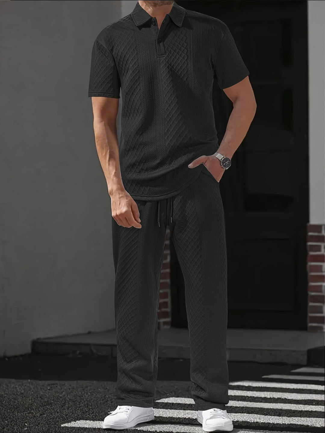 Pánská souprava | Polo tričko s volným střihem a kalhoty | Pas na stažení šňůrkou | Styl smart casual