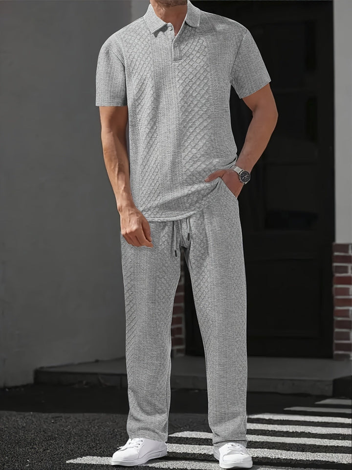 Pánská souprava | Polo tričko s volným střihem a kalhoty | Pas na stažení šňůrkou | Styl smart casual