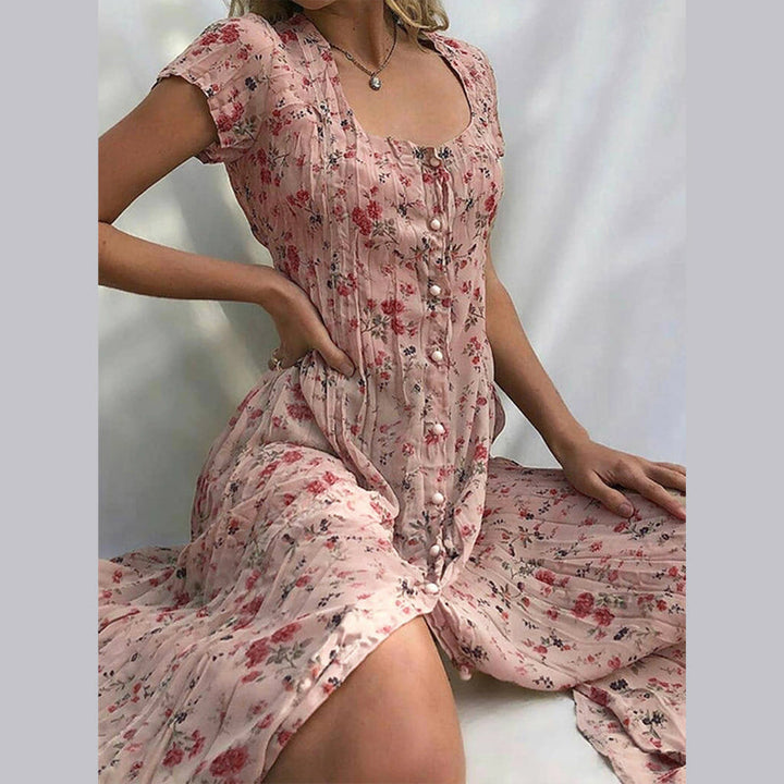 Paulina | Robe fleurie pour femmes avec patte de boutonnage