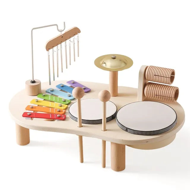 Baby-Musiktisch mit Schlagzeug und Xylophon