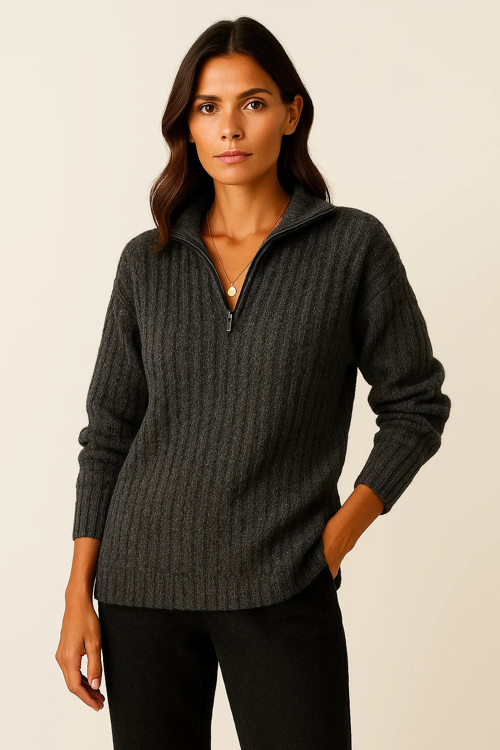Gerippter Strickpullover mit hohem Kragen und Reißverschluss 
