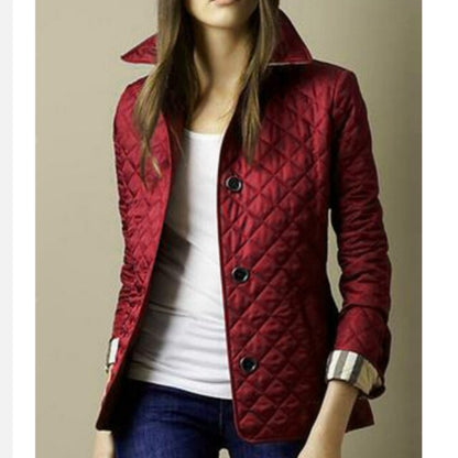 Damen Steppjacke | Knopfleiste und Elegante Silhouette | Zeitloser Alltagsstil