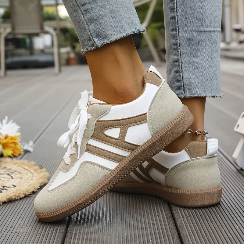 Kinley | Comfortable Sneakers with Laces