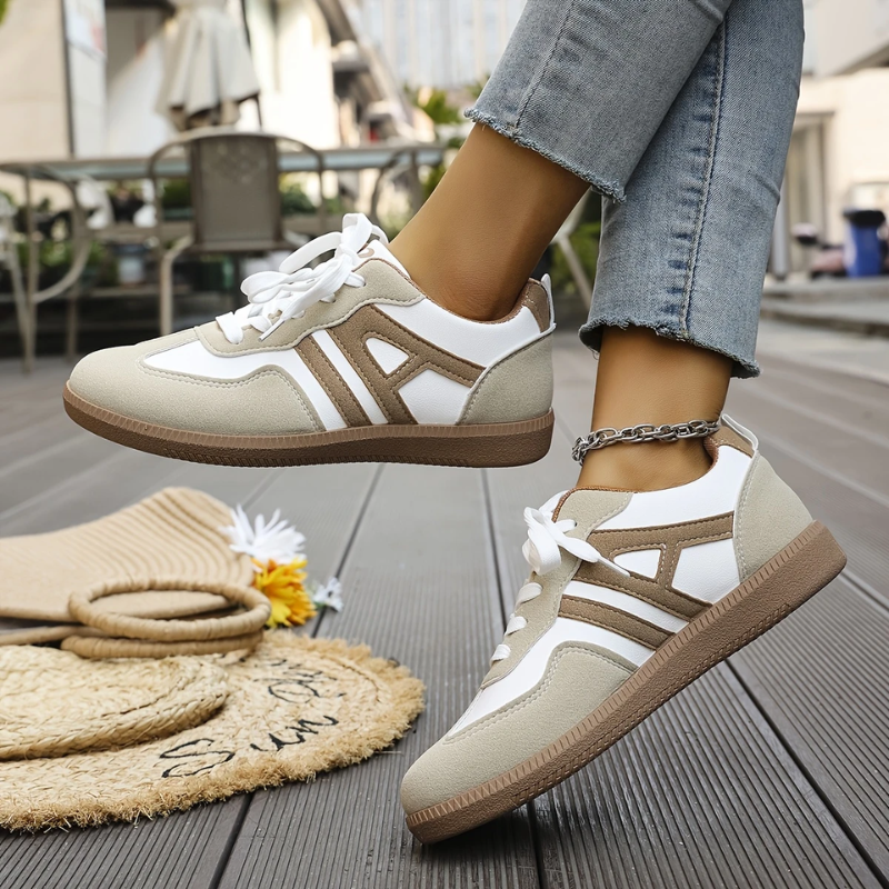 Kinley | Comfortable Sneakers with Laces
