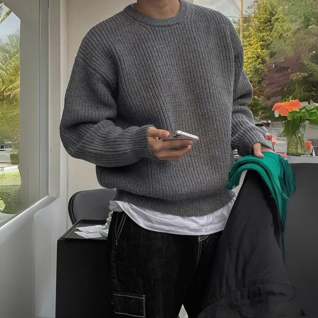 Klassischer Pullover mit Rundhalsausschnitt