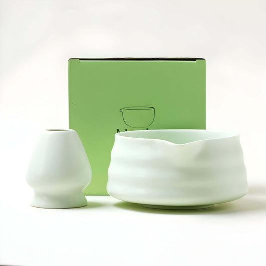 Matcha-Set aus Keramik – Ein traditionelles Matcha-Brühset mit Schale, perfekt zum Entspannen zu Hause.