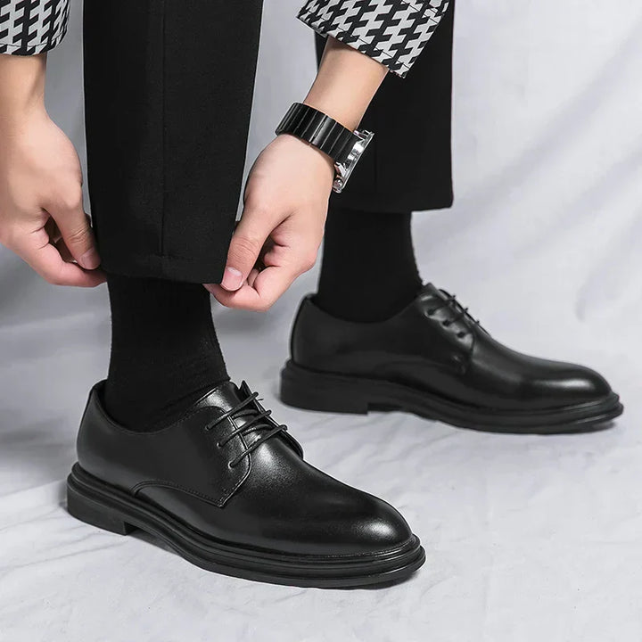 Men's classic lace-up shoes | Oxford style