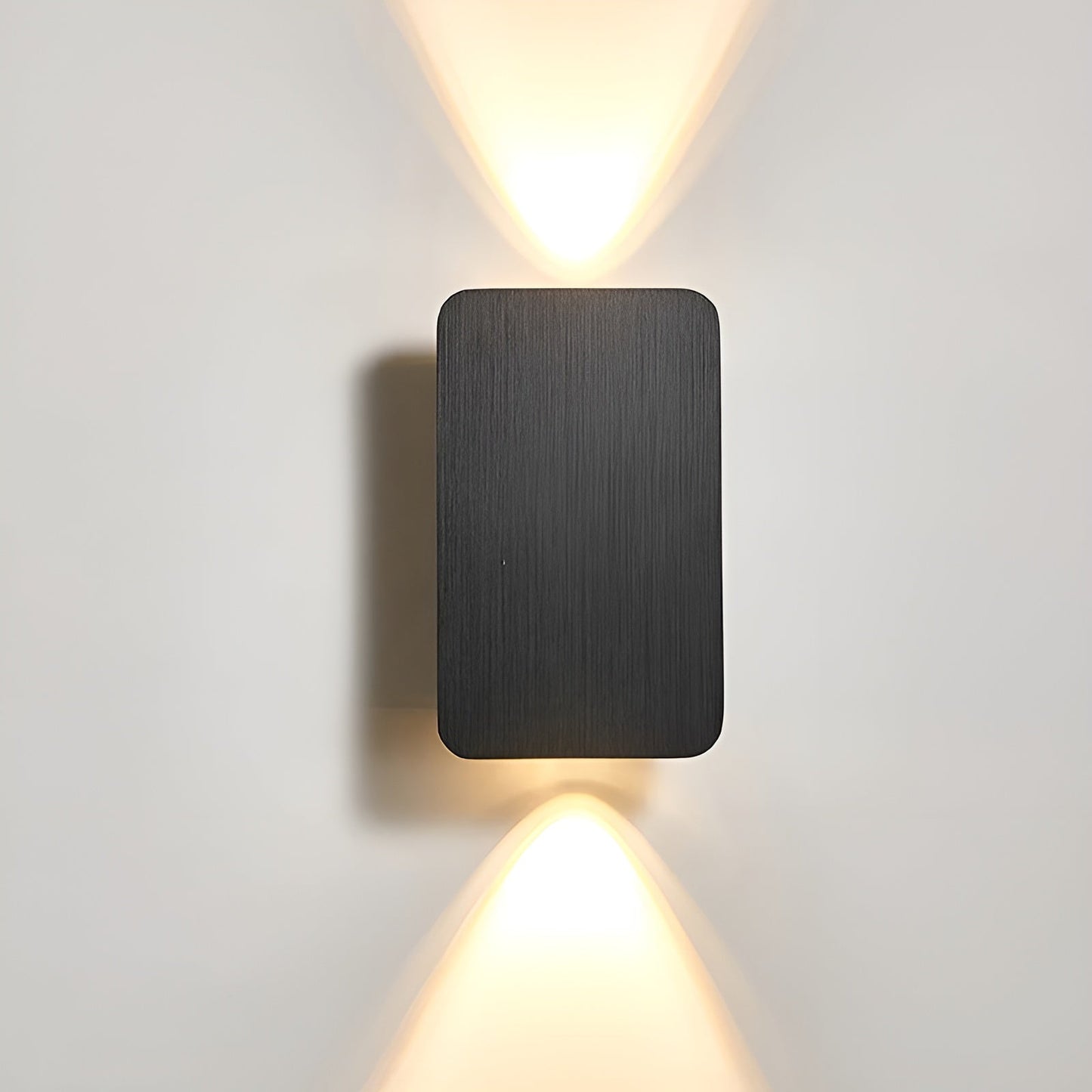 Minimalistische LED-Wandleuchte | Energiesparend fürs Wohnzimmer 0