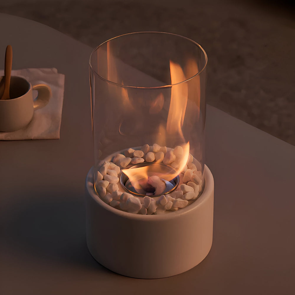 SleekFlame Tischkamin – Mini-Metallkamin mit Glaszylinder für den Innen- und Außenbereich 1