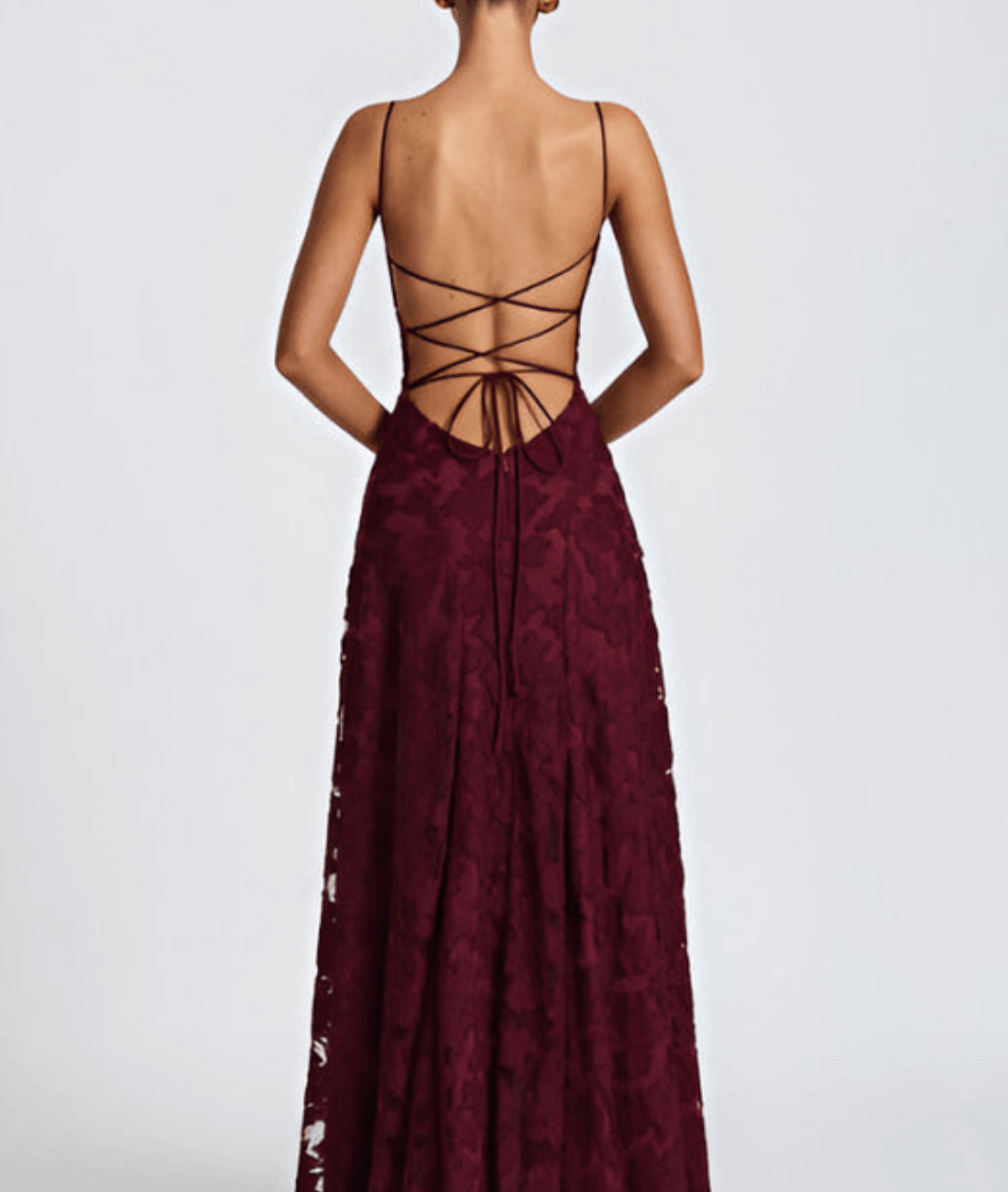 Strukturiertes Maxikleid mit Spaghettiträgern und Schnürung am Rücken 3