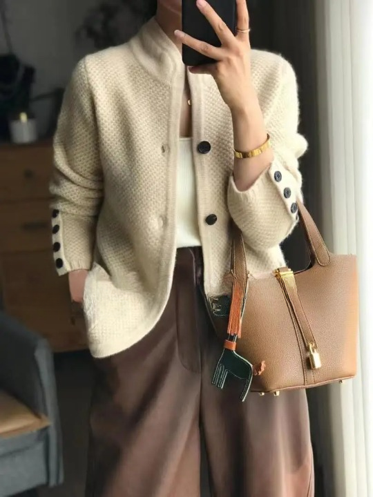 Talyra | Damenjacke aus reiner Kaschmirwolle 1