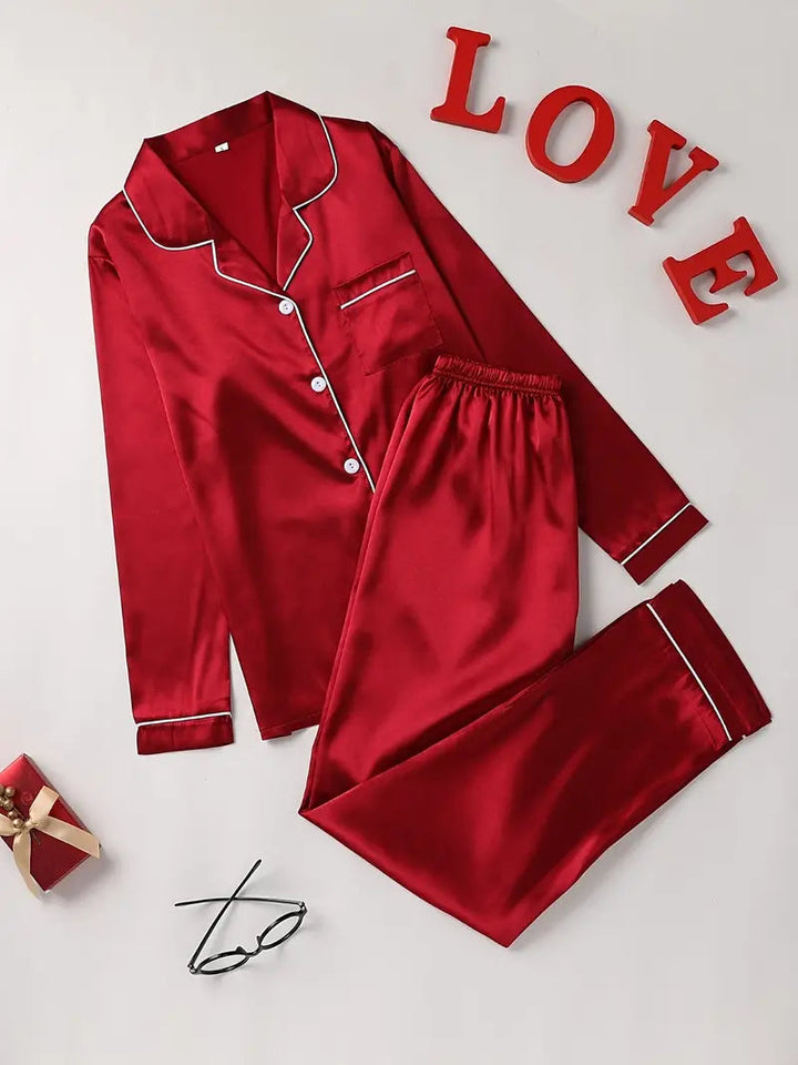 Tjitske | Luxuriöses Satin-Pyjama-Set 0
