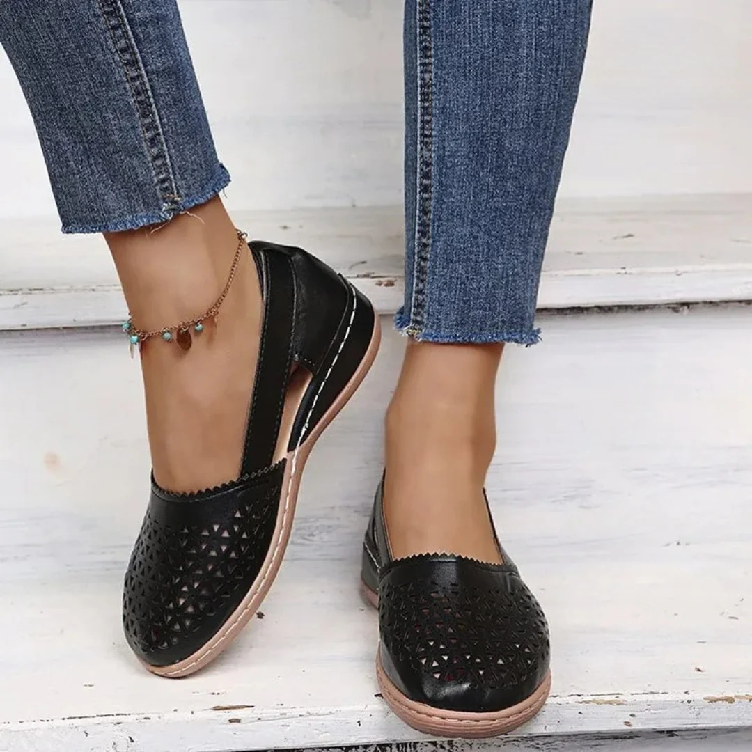 Damskie perforowane płaskie buty | Lato
