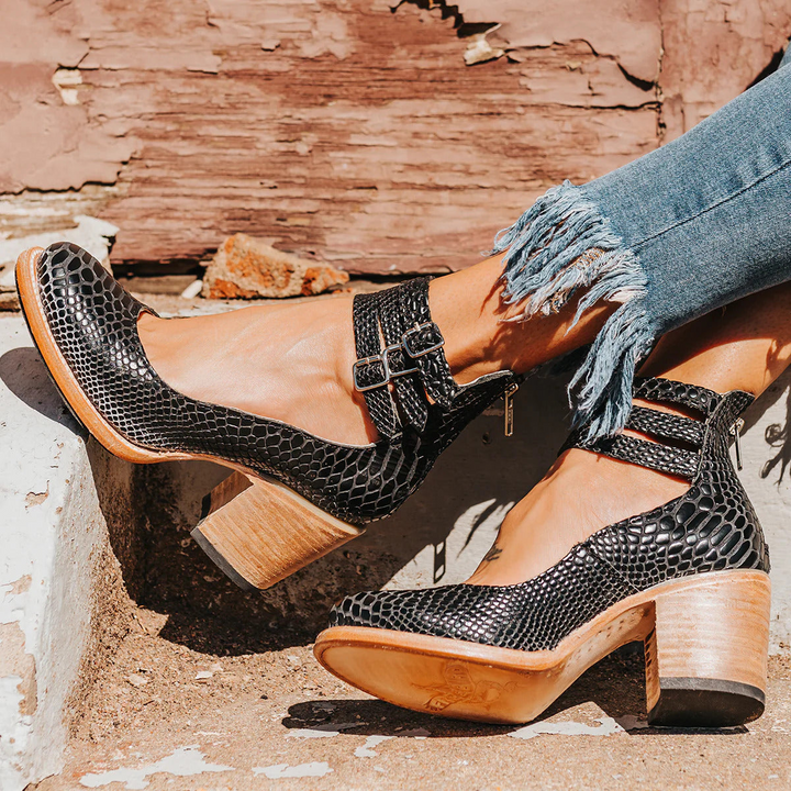 Verona | Vintage Pumps mit Knöchelriemen