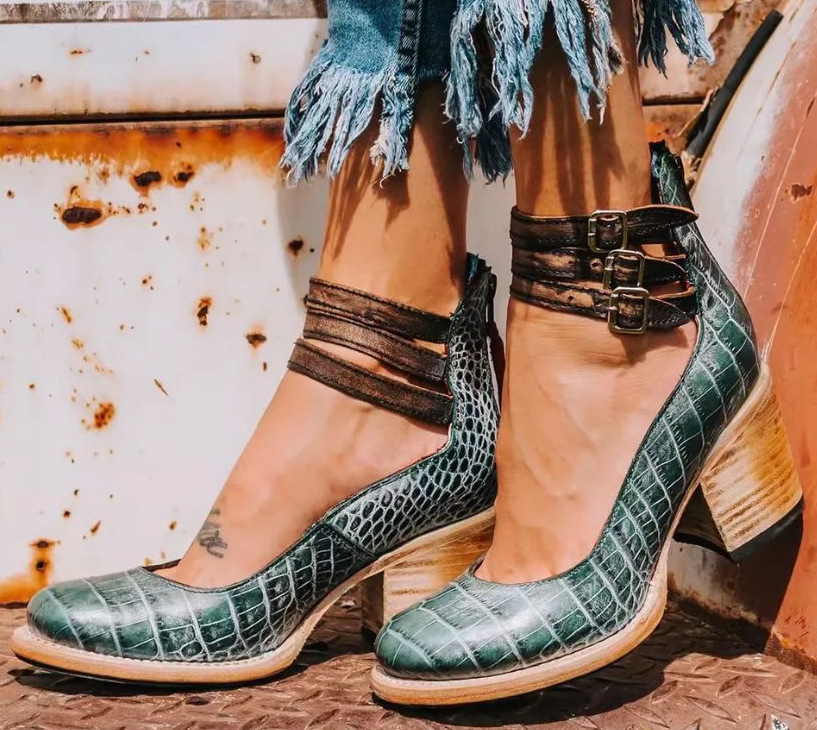Verona | Vintage Pumps mit Knöchelriemen