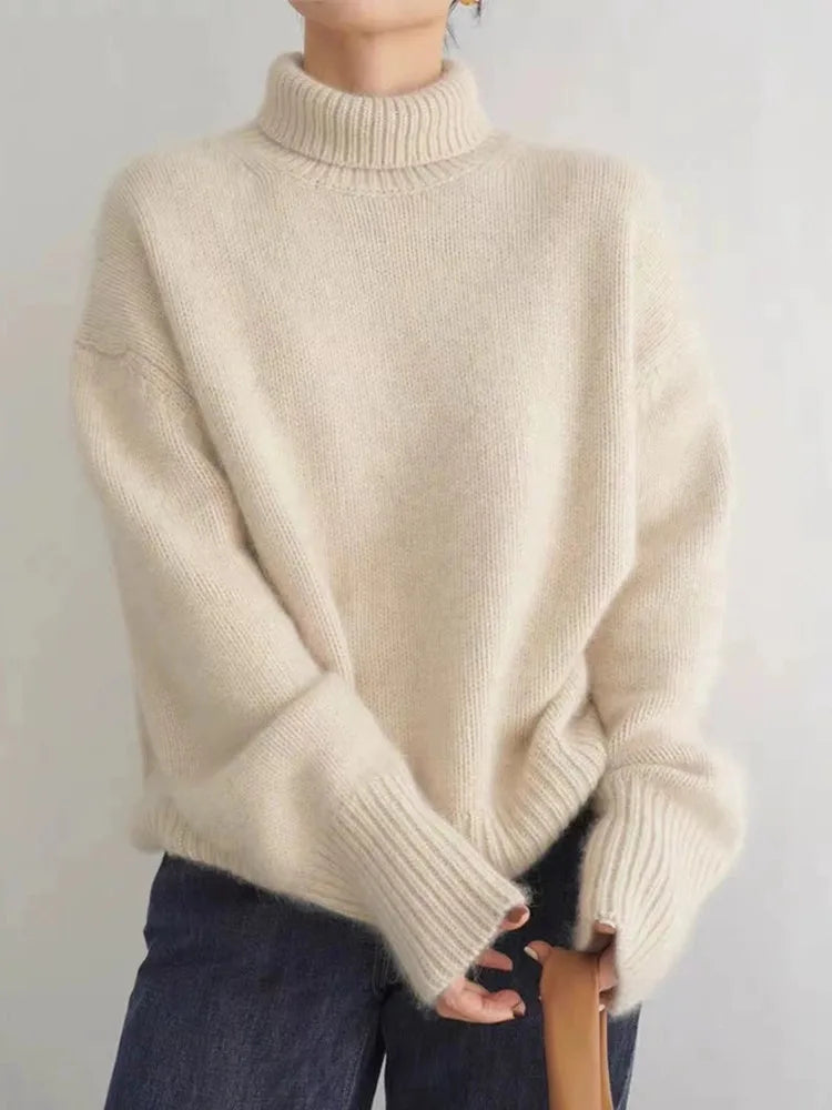 Weicher Strickrollkragenpullover – natürliche Textur