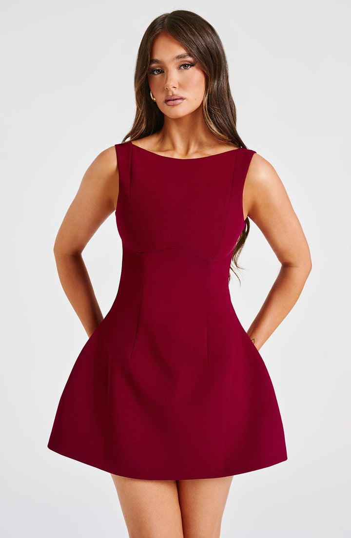 Rochie mini damă fără mâneci | Rochie evazată în stil skater