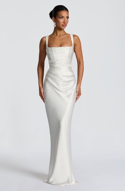 Damen Kleid mit eckigem Ausschnitt breiten Trägern | Maxi
