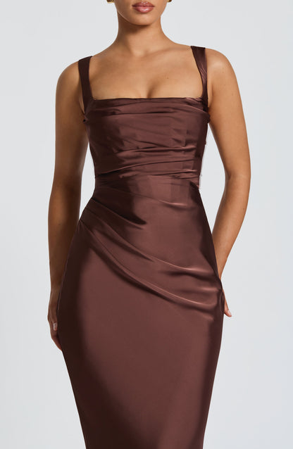 Damen Kleid mit eckigem Ausschnitt breiten Trägern | Maxi
