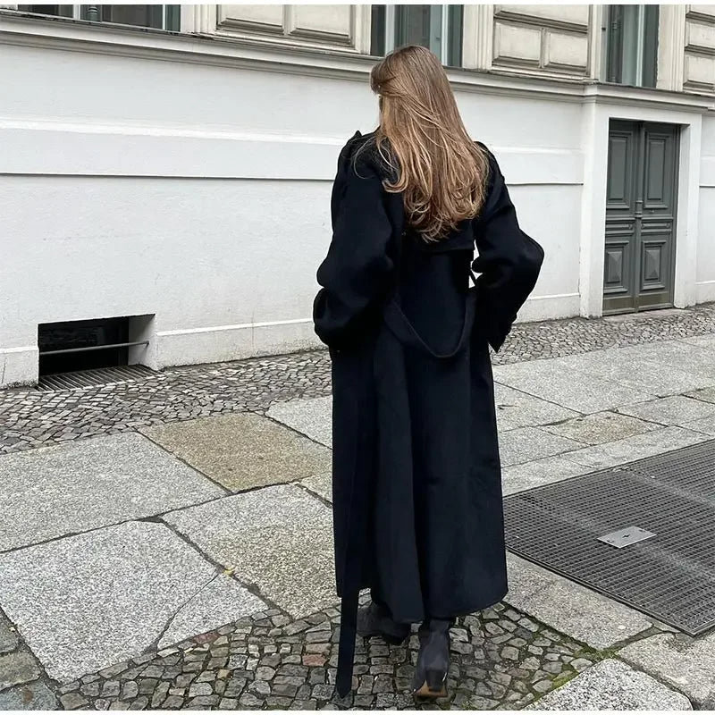 Damen Trenchcoat | Lockere Passform | Langer Mantel mit Bindegürtel | Smart Casual Look