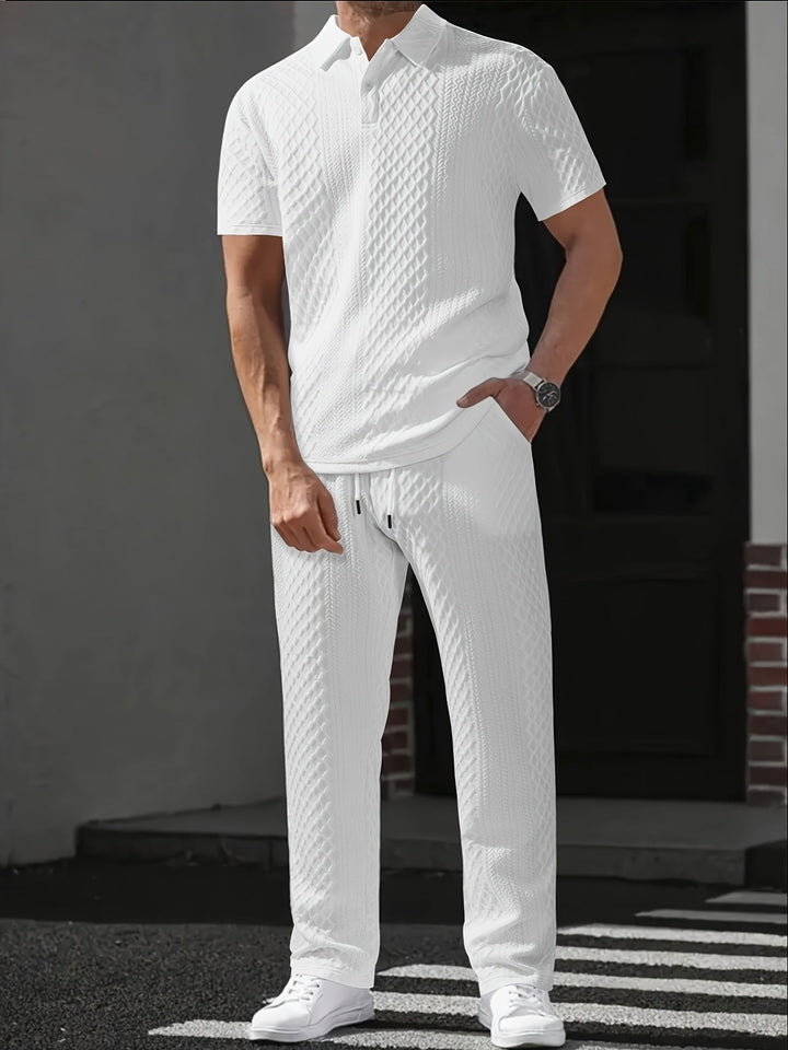 Pánská souprava | Polo tričko s volným střihem a kalhoty | Pas na stažení šňůrkou | Styl smart casual