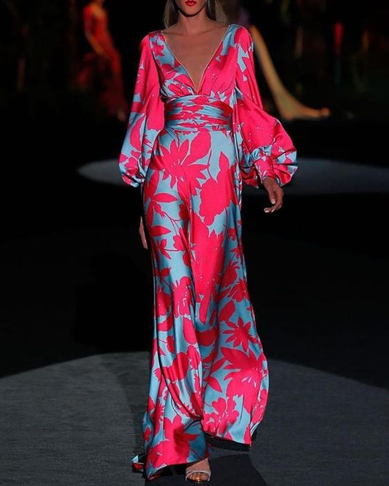 Robe longue femme | Coupe décontractée | Robe fleurie avec décolleté en V | Look bohème pour les vacances