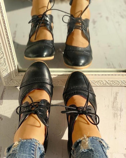 Chaussures à découpes pour femmes avec lacets | Classiques
