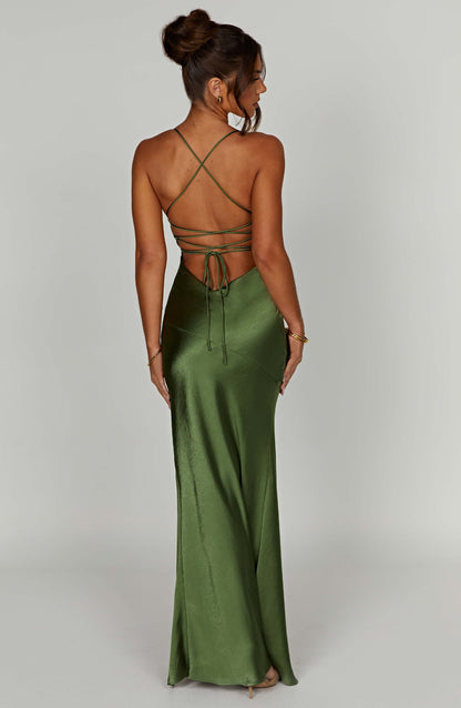 Abito da donna con spalline e spacco senza maniche | Maxi